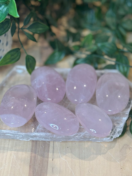 Rose quartz palm stones